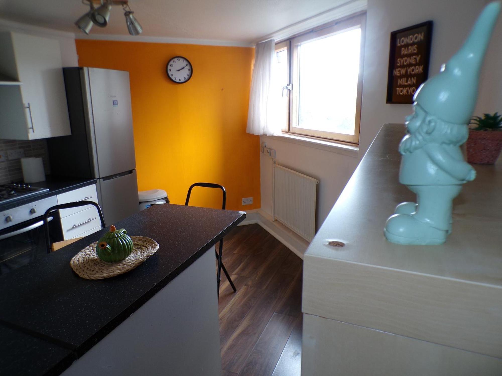 Apartment Chelsea Orange Sleeps10-petsok-parking *